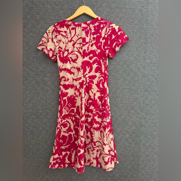 Silk Floral Red and Cream Women's Dress Resort collection from Velvet size small - Picture 3 of 4